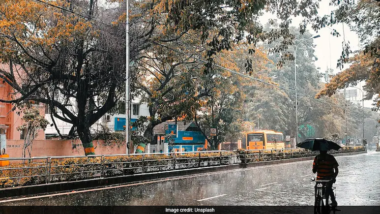 Heavy Rain And Thunderstorms Forecast For Tamil Nadu, Andhra Pradesh — Weather Update For October 20