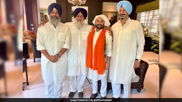 Awla formally joined the Akali Dal in Chandigarh in the presence of party president Sukhbir
