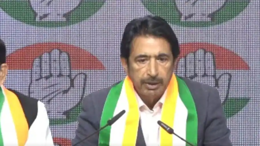 Mir’s remarks come amid a broader Opposition campaign against the ECI under CEC Gyanesh Kumar