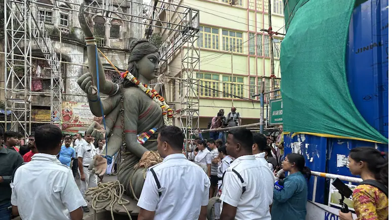 None of that euphoria was seen when the Maa Durga idol from the Chorbagan Sarbojonin Durgotsav