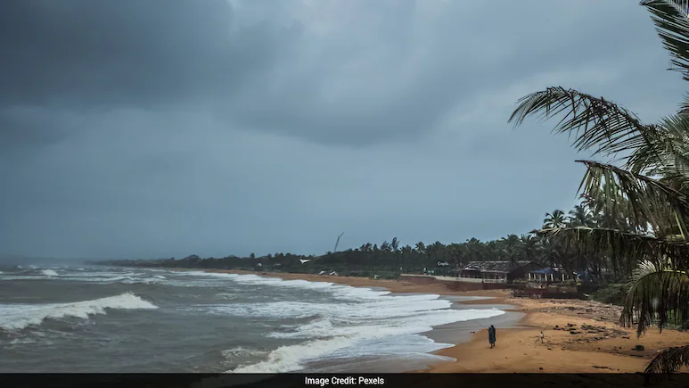As Cyclone Arnab approaches the eastern coast of India, Odisha and Andhra Pradesh have stepped