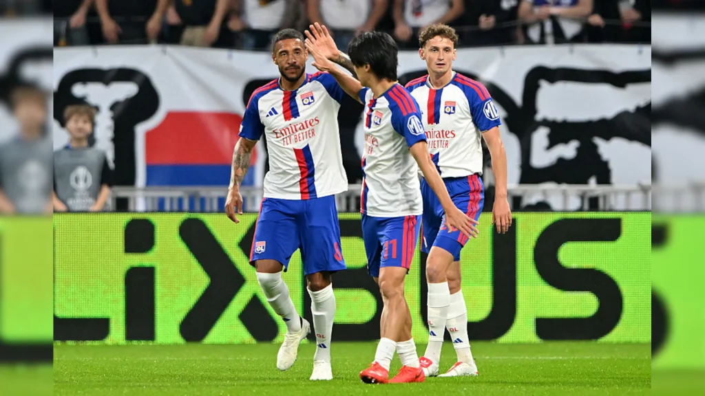 French club Lyon held off Crystal Palace 3-2 in the Europa League on Thursday, while Sunderland