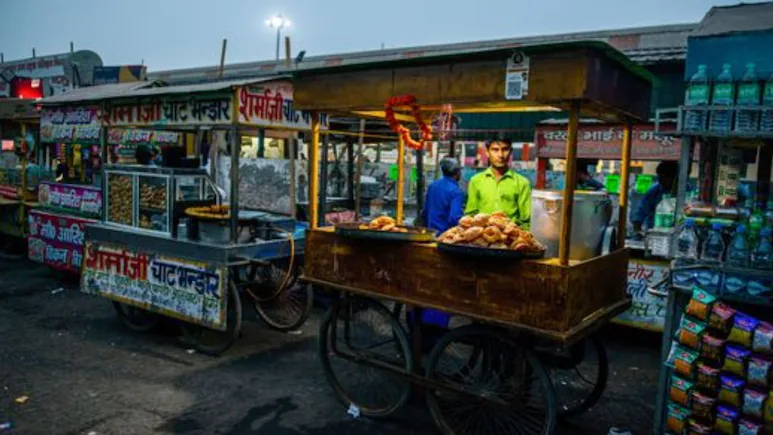 NHRC has directed that during Navratri, Diwali and Chhath Puja, local vendors should not be