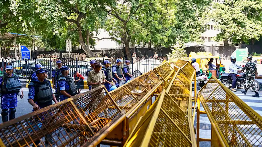 Delhi Police has identified a sensitive zone spanning around 1.5 km, covering Jantar Mantar
