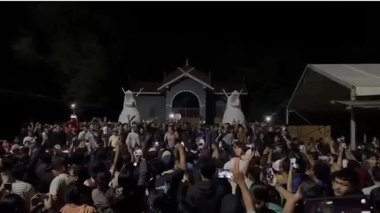 Some clanged utensils and beat drums, while others continuously sounded vehicle horns, turning