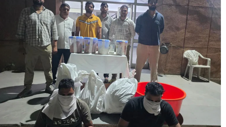 Delhi Police has busted an interstate heroin supply network and an illegal heroin manufacturing