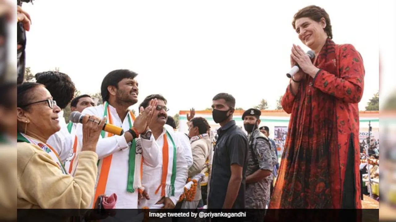 With an objective of initiating negotiations with the SP, Congress general secretary Priyanka