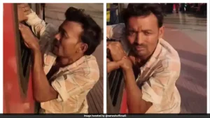 Passengers Catch Suspected Phone Thief At Bihar Station, Hold Him Outside Moving Train
