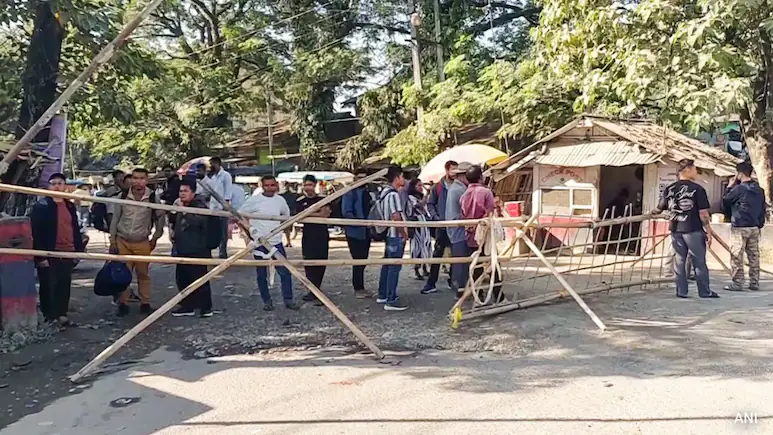 Sources said the protesters set fire to the NHPC's local office, apart from reports about