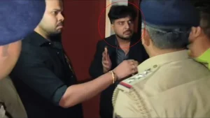 When asked to show an ID, the IAS officer got into an argument with the police officials