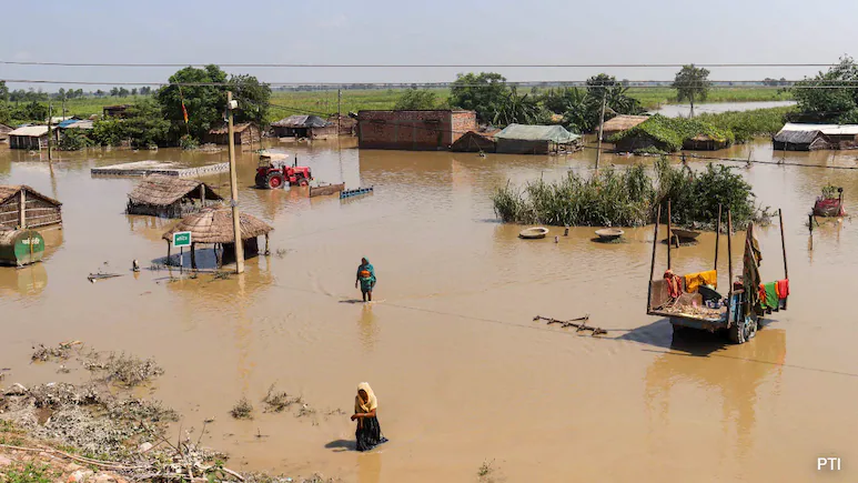 Bihar Man Dies After Flood Relief Packet Dropped From Helicopter Hits Him