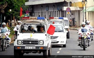 Shankhwalkar subsequently handed him an appointment letter and asked him to take charge as