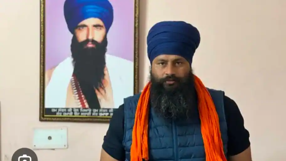 Anti-drug activist Parvinder Singh Jhota was shot dead at a chemist shop in Mansa, Punjab