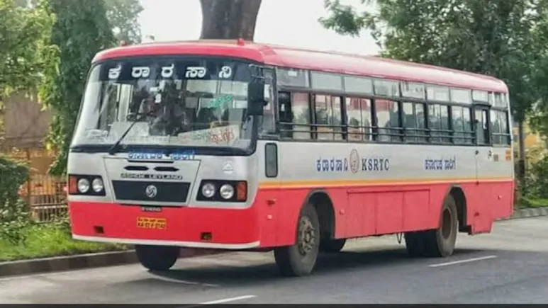 The impact of the collision left the bus driver dead at the scene