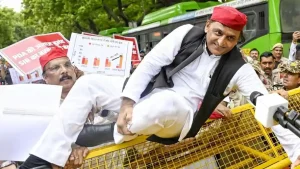 Rahul Gandhi, Priyanka Gandhi Vadra and Akhilesh Yadav were among the leaders who joined