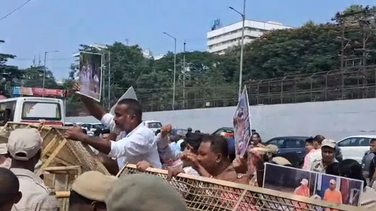 Protests Near Himanta Sarma's Home Over Assam Floods — Slogans, Black Flags