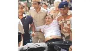 He said the movement would not stop and asked supporters to reach Jantar Mantar and protest