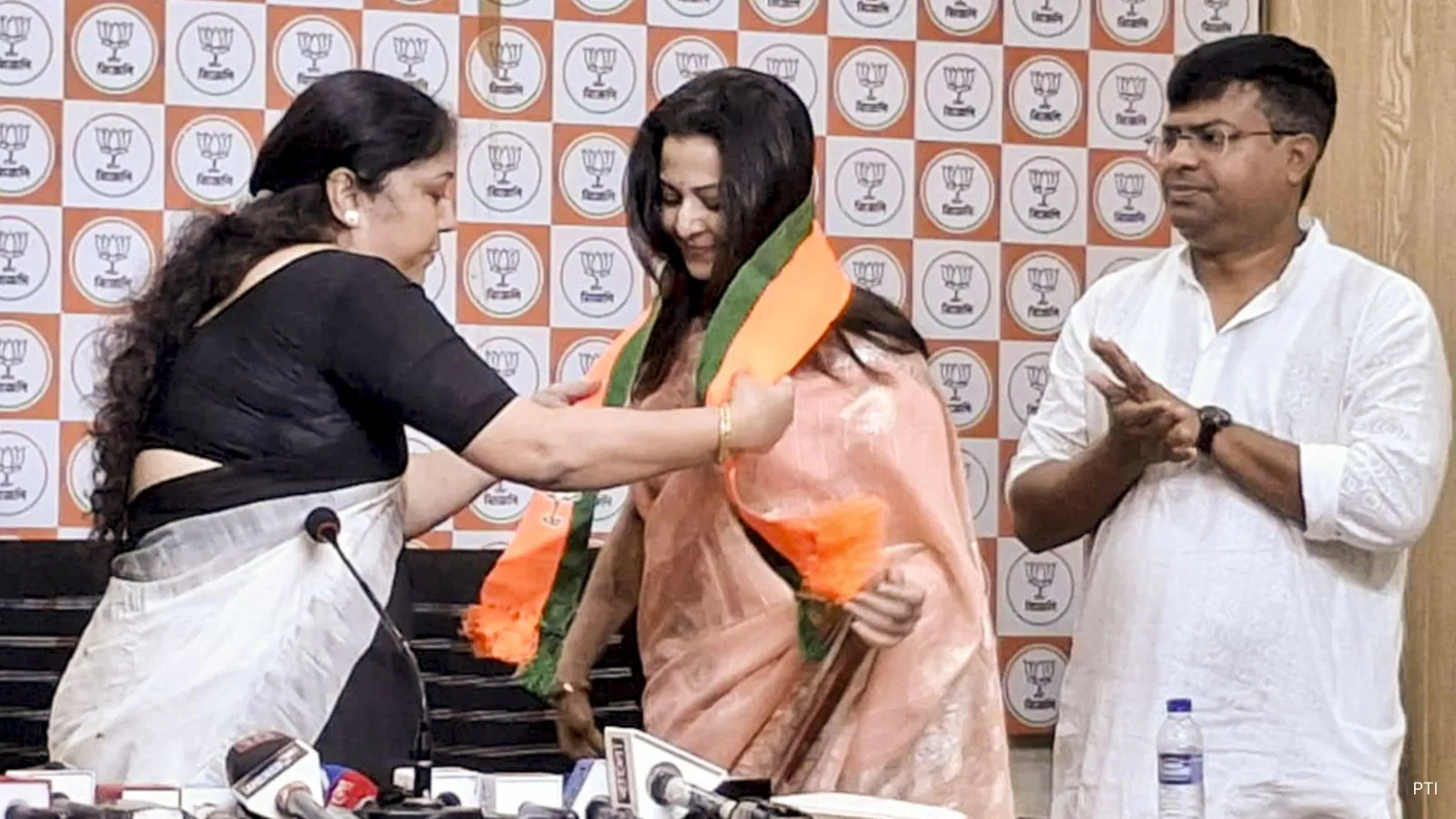 Bengali film actor Rukmini Mallick, popularly known as Koel Mallick, has submitted