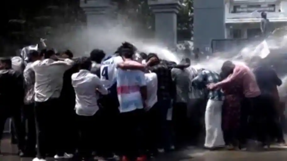 Protesters were burning an effigy of Kumar near the hostel when, according to Youth Congress