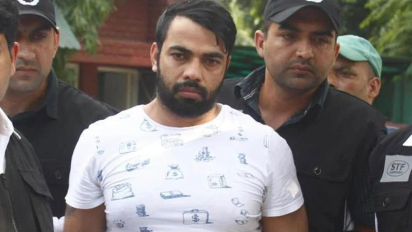 Here are 10 of Lawrence Bishnoi's arch-enemies -- gangsters who pose a direct threat to his life