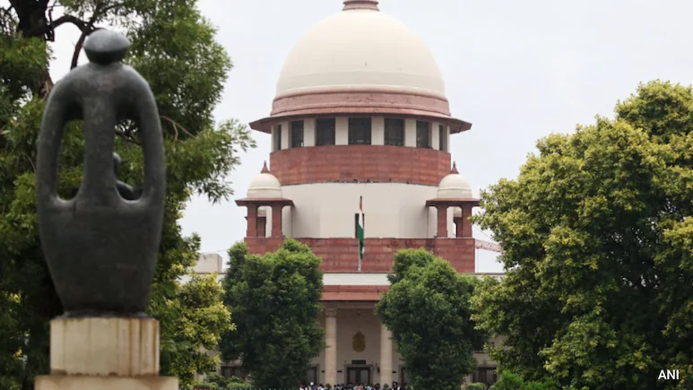 Chief Justice Surya Kant questioned why people still fall for the traps set by fraudsters