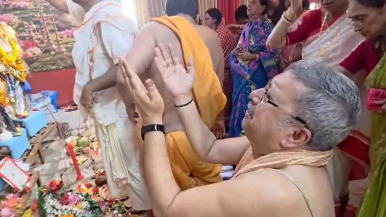 Kalyan Banerjee, a Lok Sabha MP and a Mamata Banerjee loyalist, got emotional on Monday as he