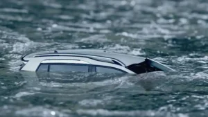 Couple, 4 year-old daughter die as car falls into lake in Kodagu — Karnataka