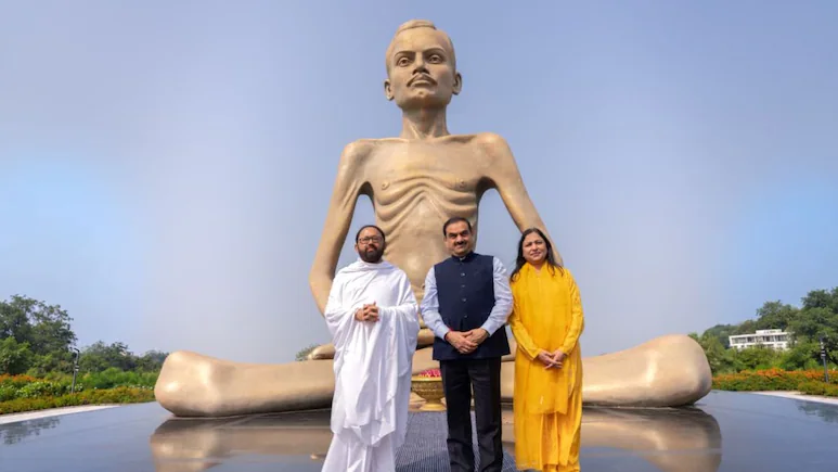 She also visited the Shrimad Rajchandra Hospital and Research Centre, where she took part