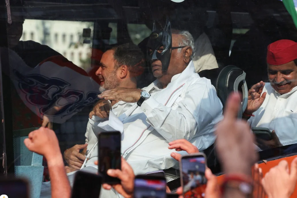 Rahul Gandhi, Mallikarjun Kharge And "Batman" At INDIA Bloc Protest Rally