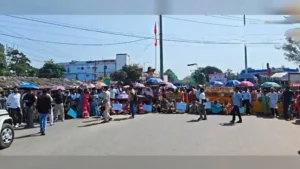 The protesters blocked the key Bhagat Singh Chowk in Khunti town from around 10.30 a.m