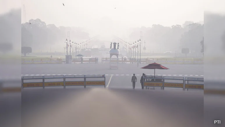 Delhi on Monday recorded a minimum temperature of 16.2 degrees Celsius, the lowest so far this