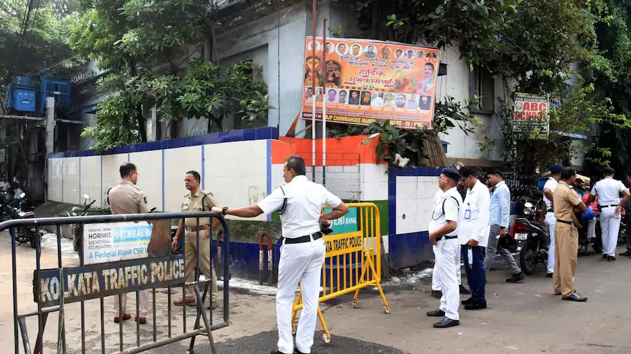 Meanwhile, the Kolkata Fire Department has placed five Durga Puja pandals in south Kolkata